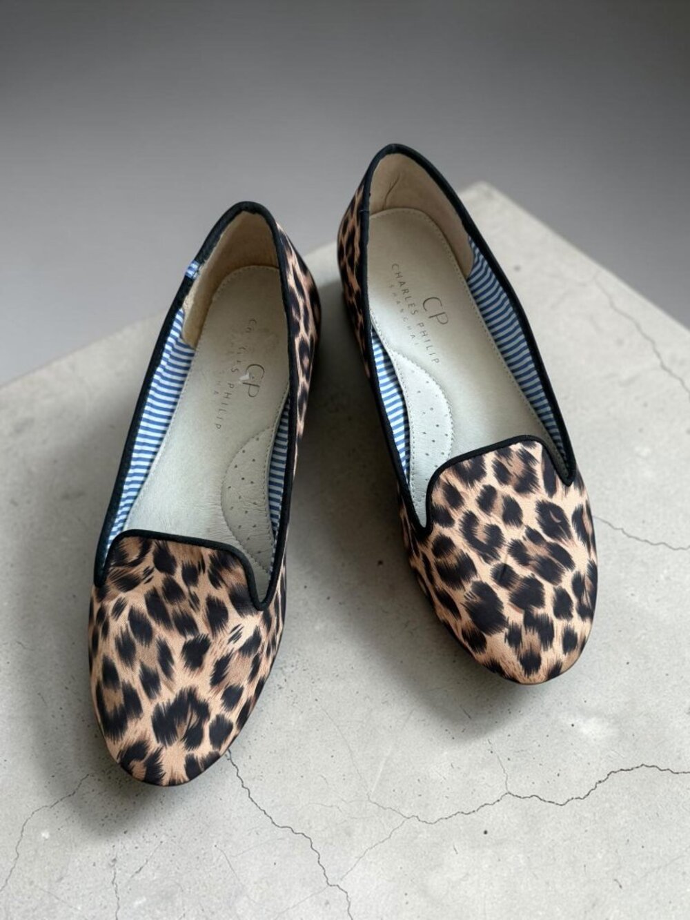 CHARLES PHILLIP Animal Print Loafers Flats Size 7